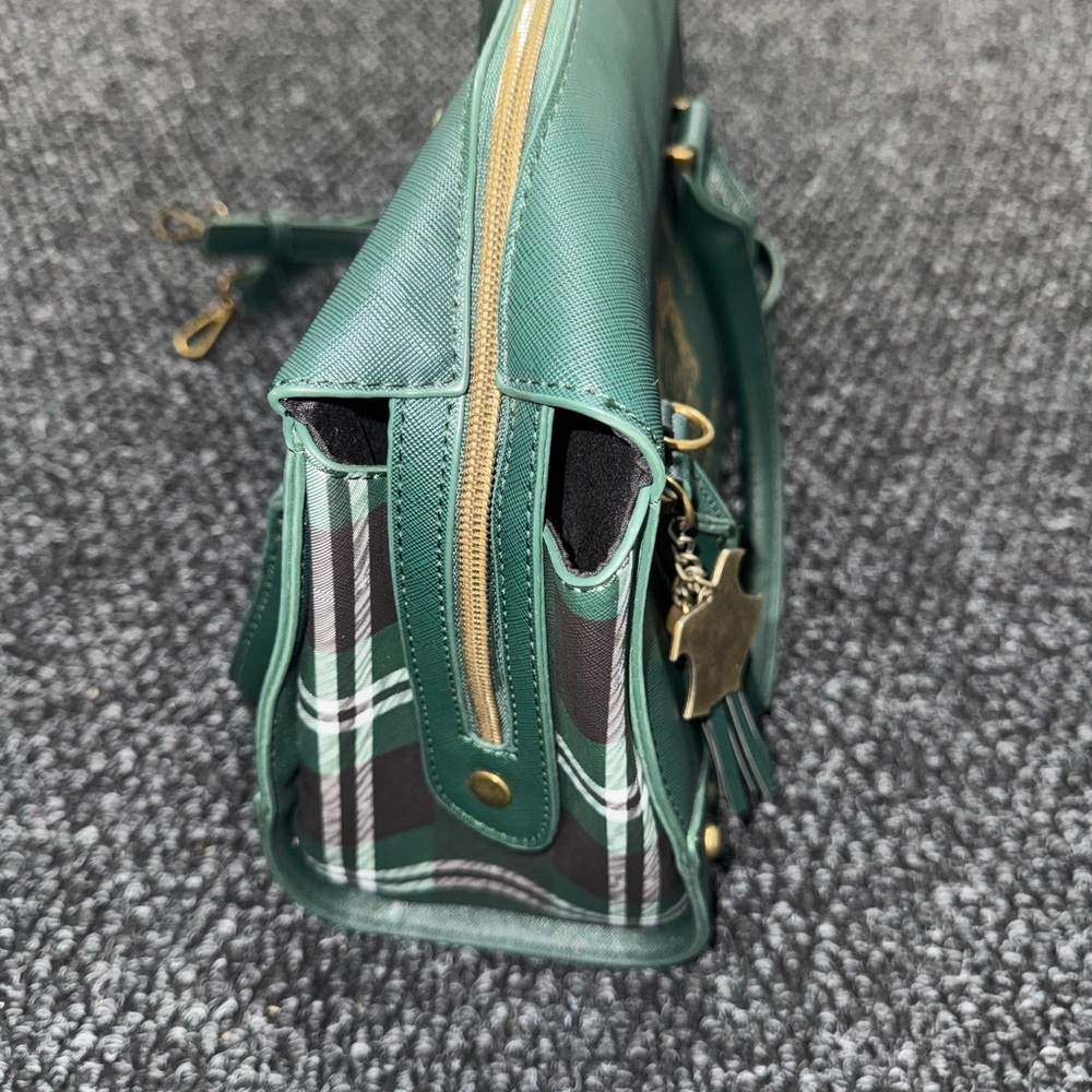 Harry Potter Slytherin Satchel Bag Green Crossbody Purse Hogwarts House Crest - Picture 4 of 7
